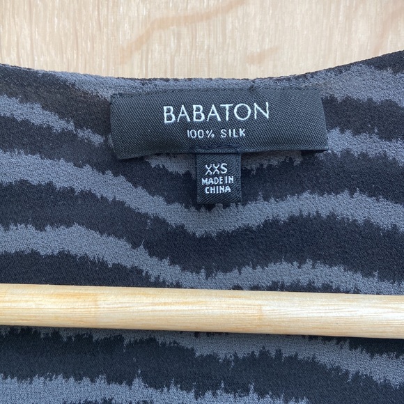 Babaton Silk Blouse Animal Print 100%Silk XXS - Picture 2 of 5